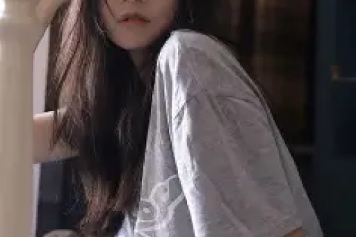 县城宝妈正在集体“精神出轨”董宇辉?